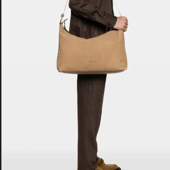 ✨Flash Sale


NWT Micheal Kors Nubuck Leather Messenger - Picture 3 of 4